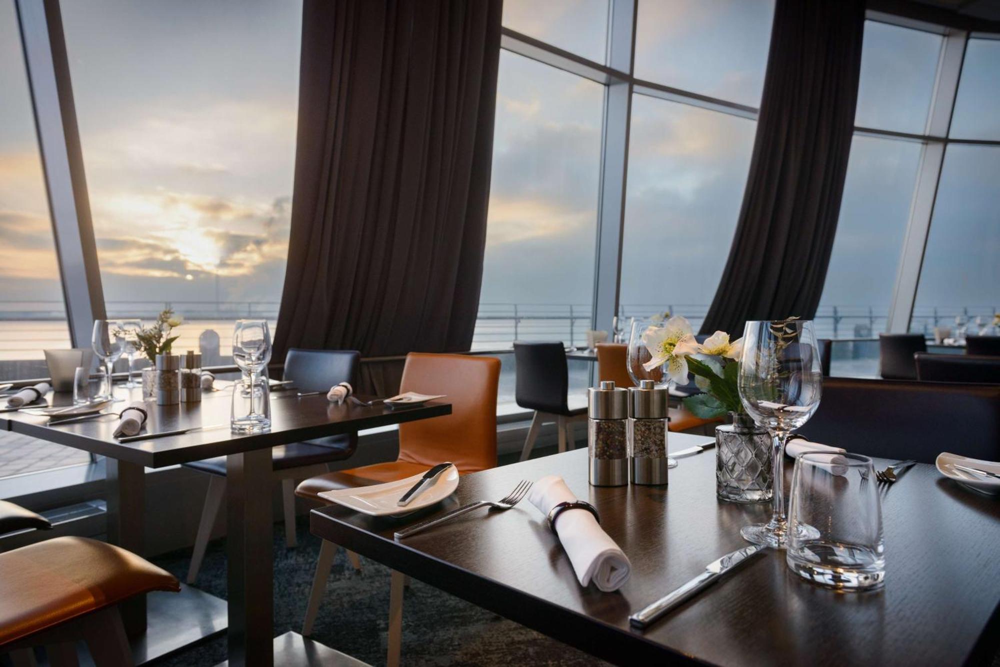 Atlantic Hotel Sail City 브레머하펜 외부 사진