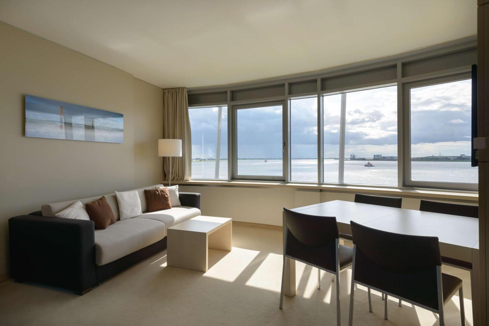 Atlantic Hotel Sail City 브레머하펜 외부 사진